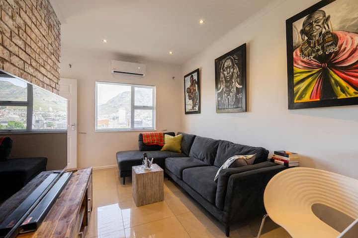 2 Bedroom Property for Sale in Bo Kaap Western Cape